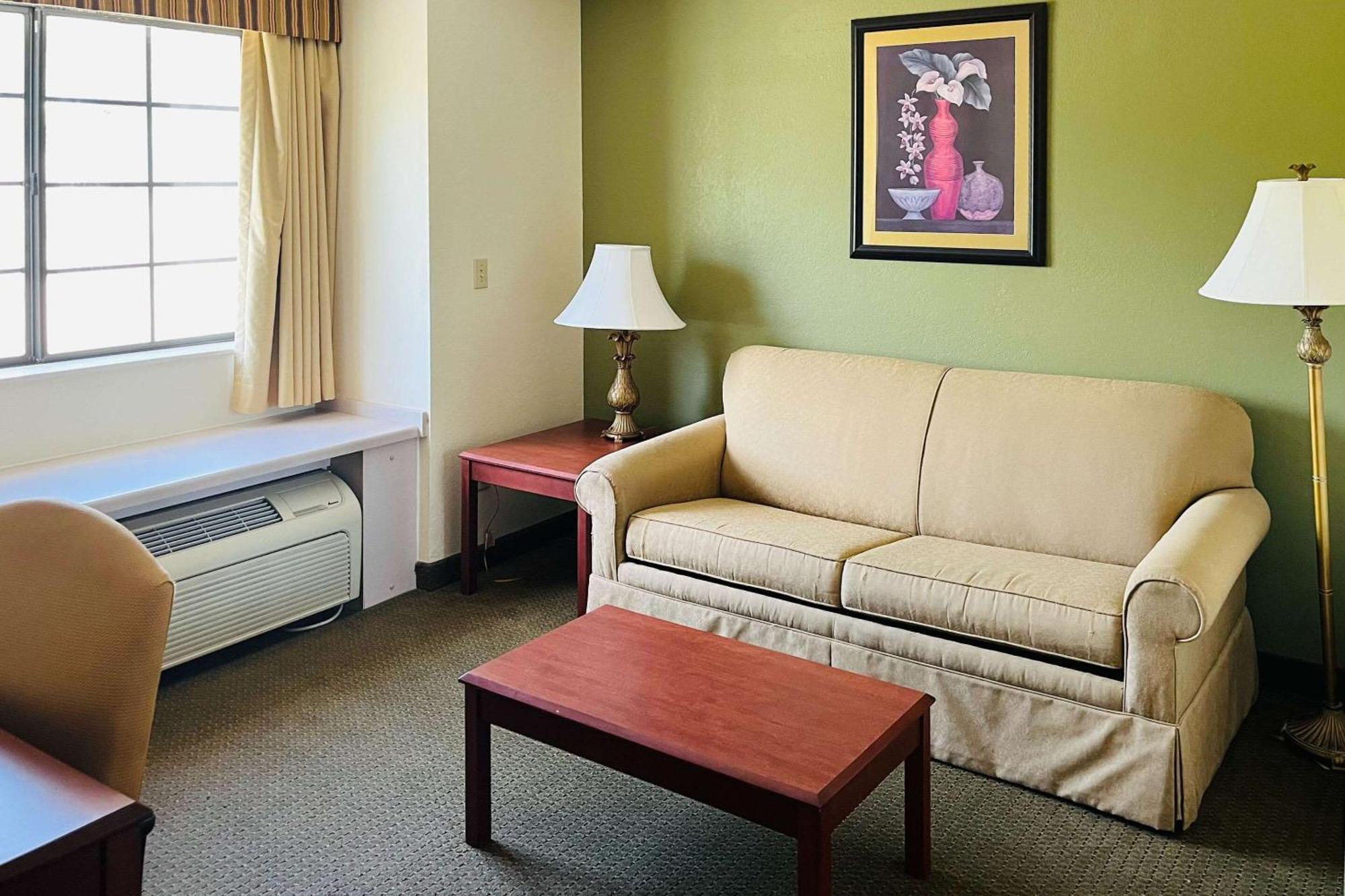 Quality Inn & Suites Prestonsburg Next To Mountain Arts Center Luaran gambar