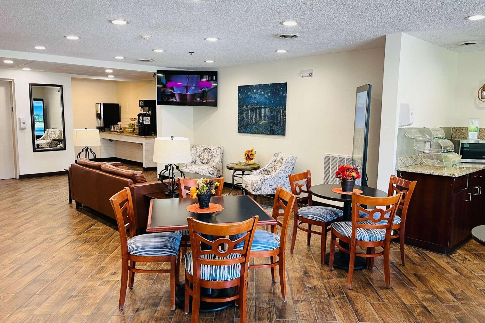 Quality Inn & Suites Prestonsburg Next To Mountain Arts Center Luaran gambar
