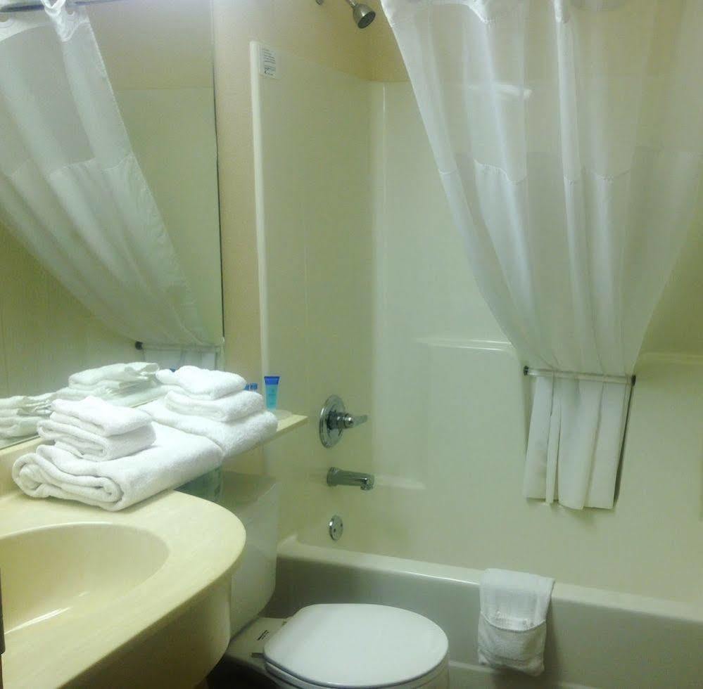 Quality Inn & Suites Prestonsburg Next To Mountain Arts Center Luaran gambar