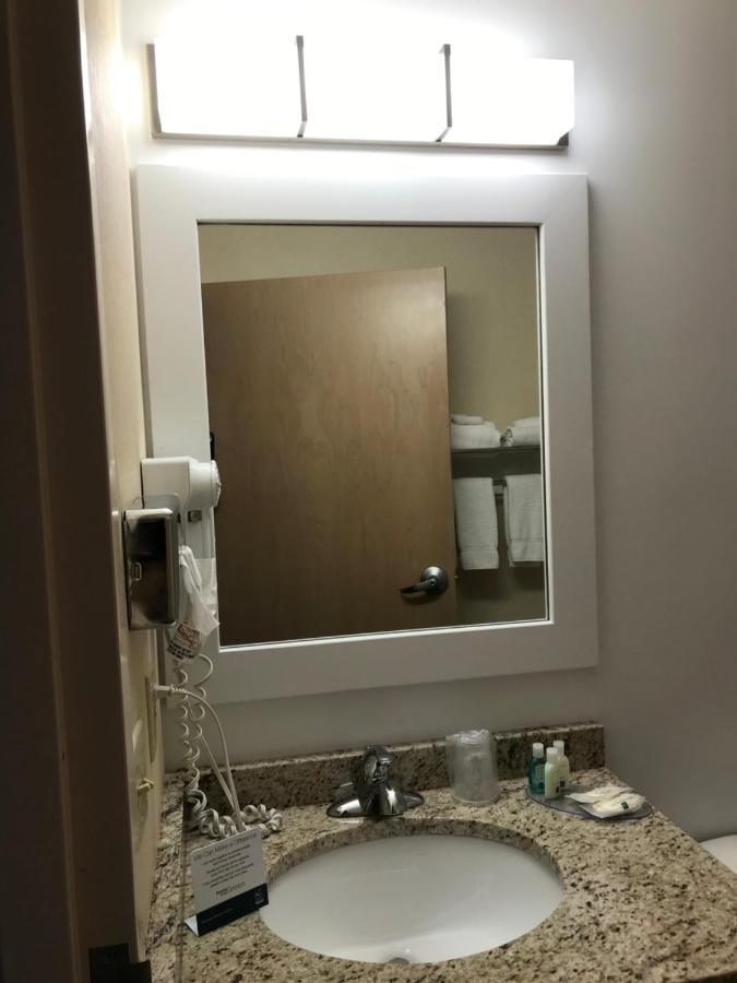 Quality Inn & Suites Prestonsburg Next To Mountain Arts Center Luaran gambar